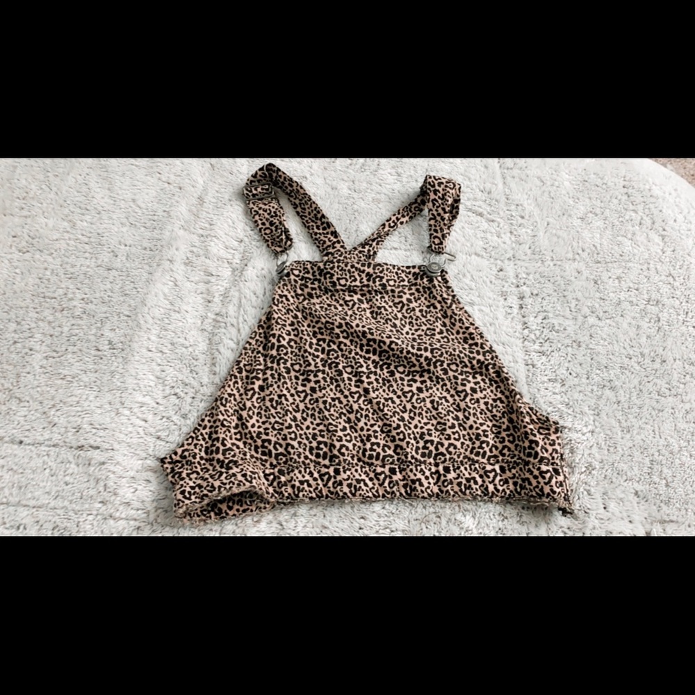 Cheetah overall cropped tank top